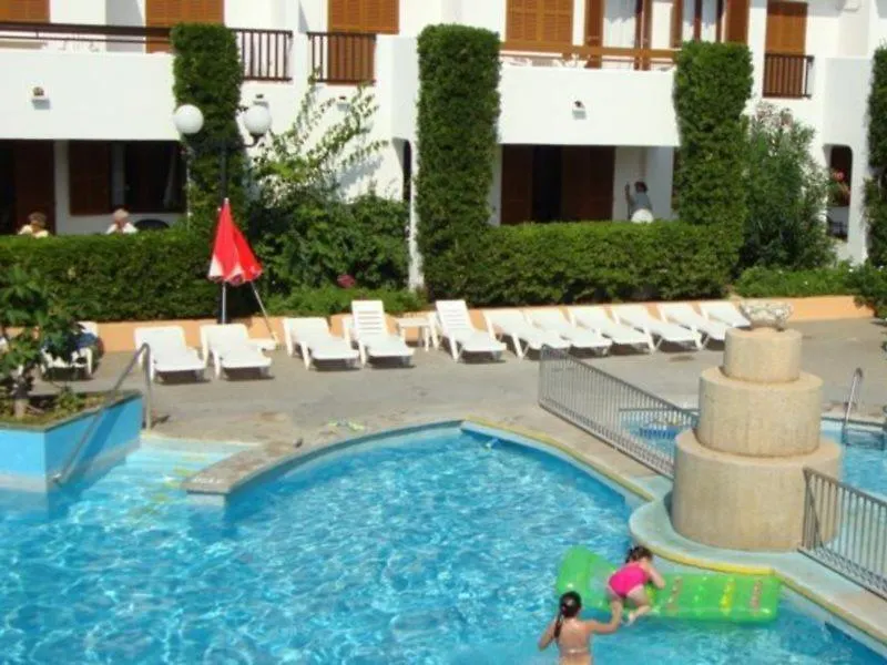 Apartamentos Cristina Cala Millor  Apartment Cala Millor (Mallorca)